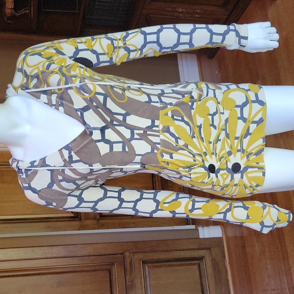 Vertigo Paris Sweater with Hood.     Size M Yellow/Brown
